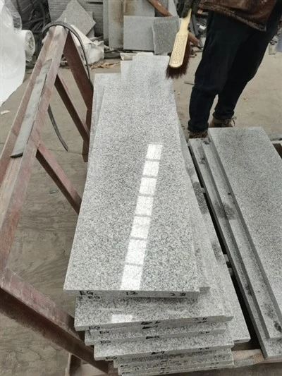 G603 Grå granit vindueskarm