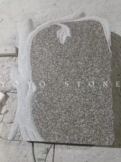 G664 Granittræ Gravsten